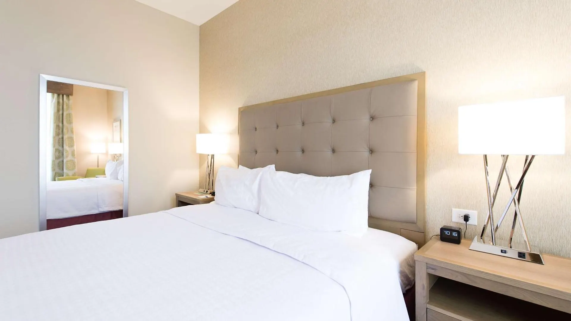 Homewood Suites By Hilton Concord 3*,